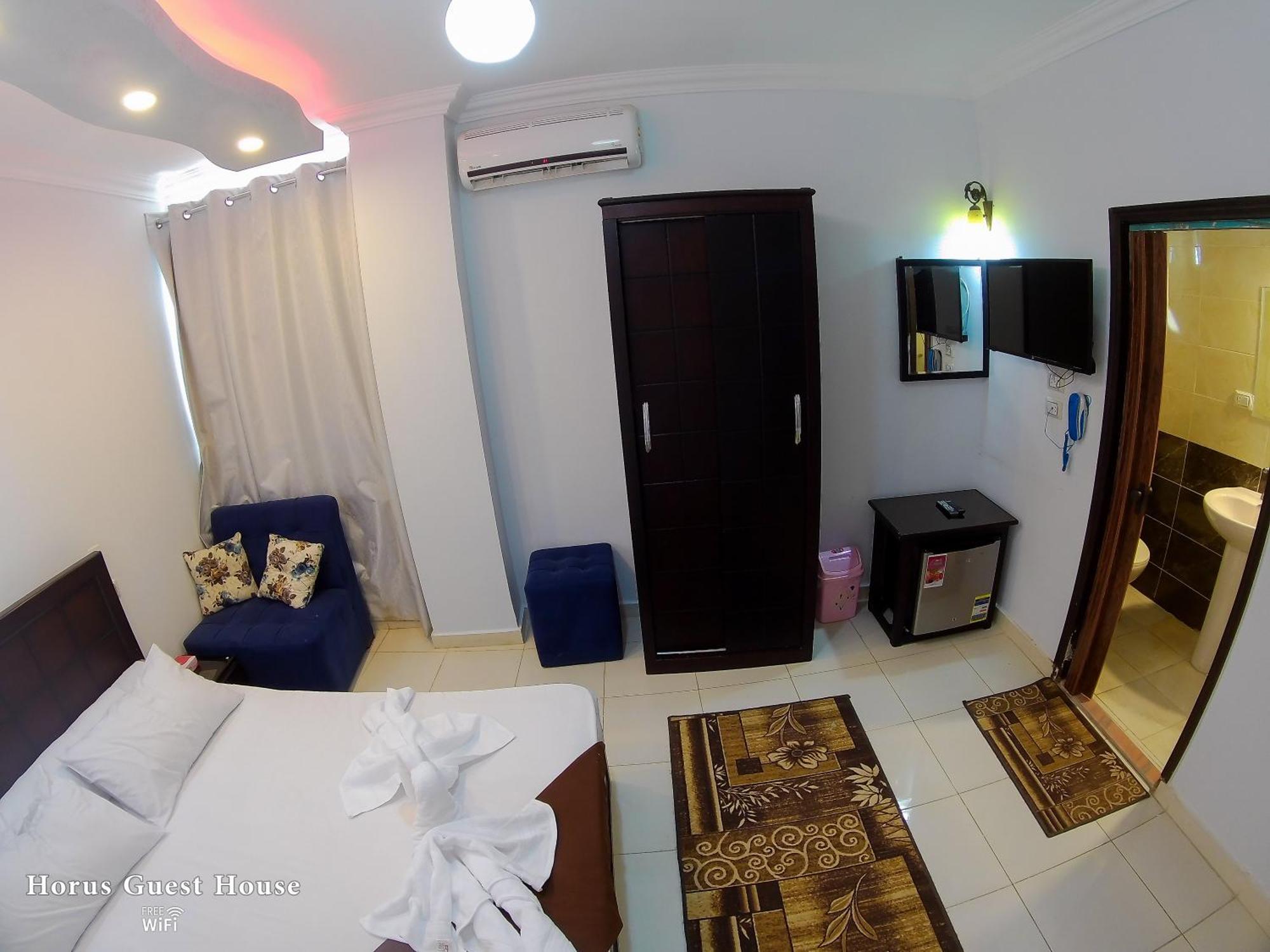 Horus Guest House Pyramids Kafrat al Jabal Exterior photo