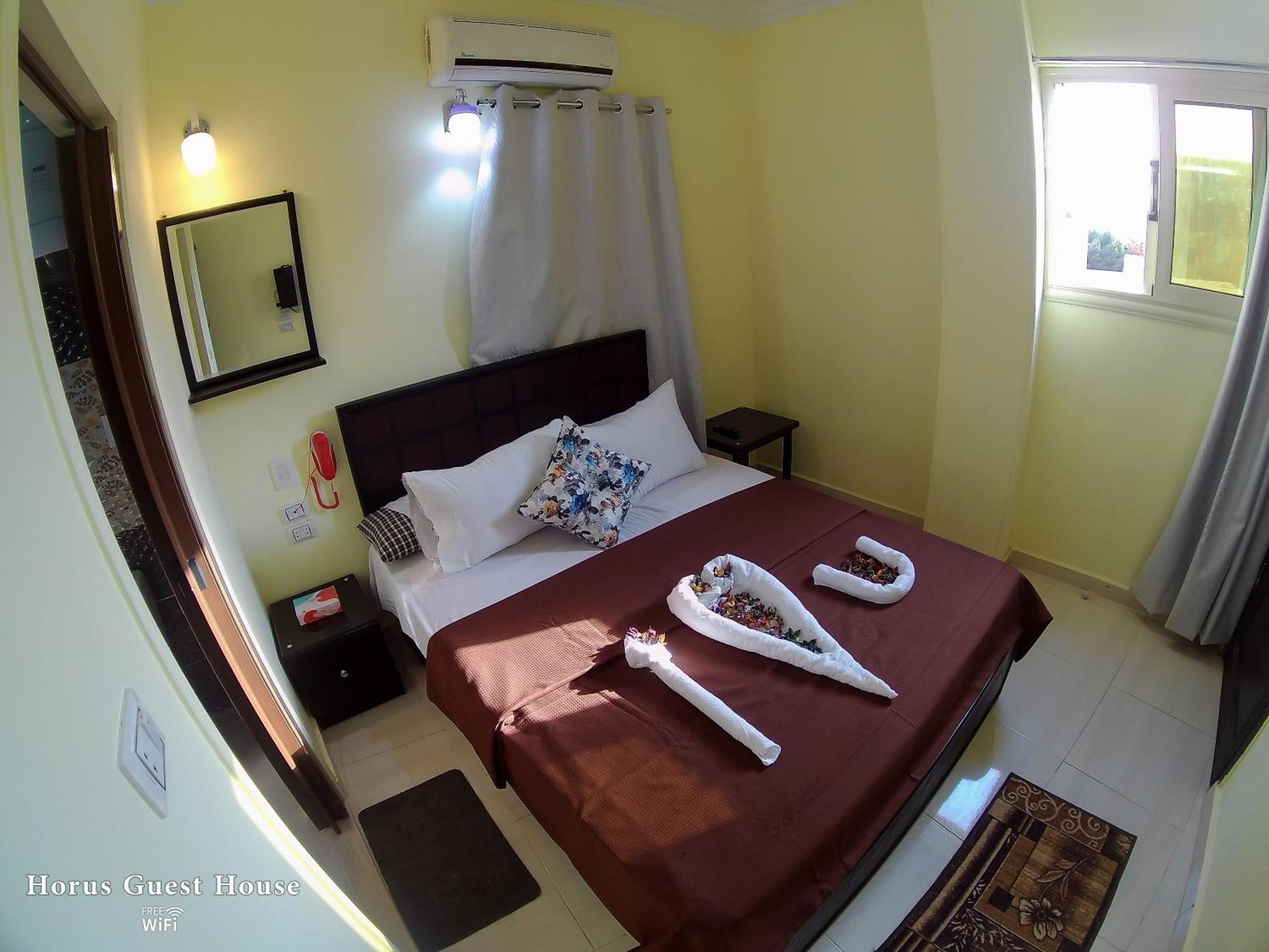 Horus Guest House Pyramids Kafrat al Jabal Exterior photo